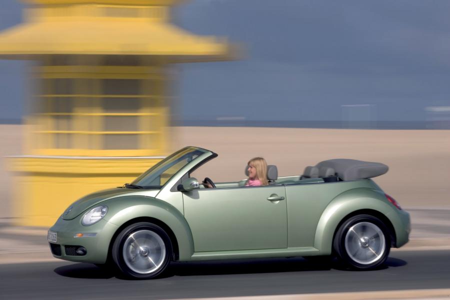  Volkswagen New Beetle Cabriolet 2006 года  (фото 18 из 39)